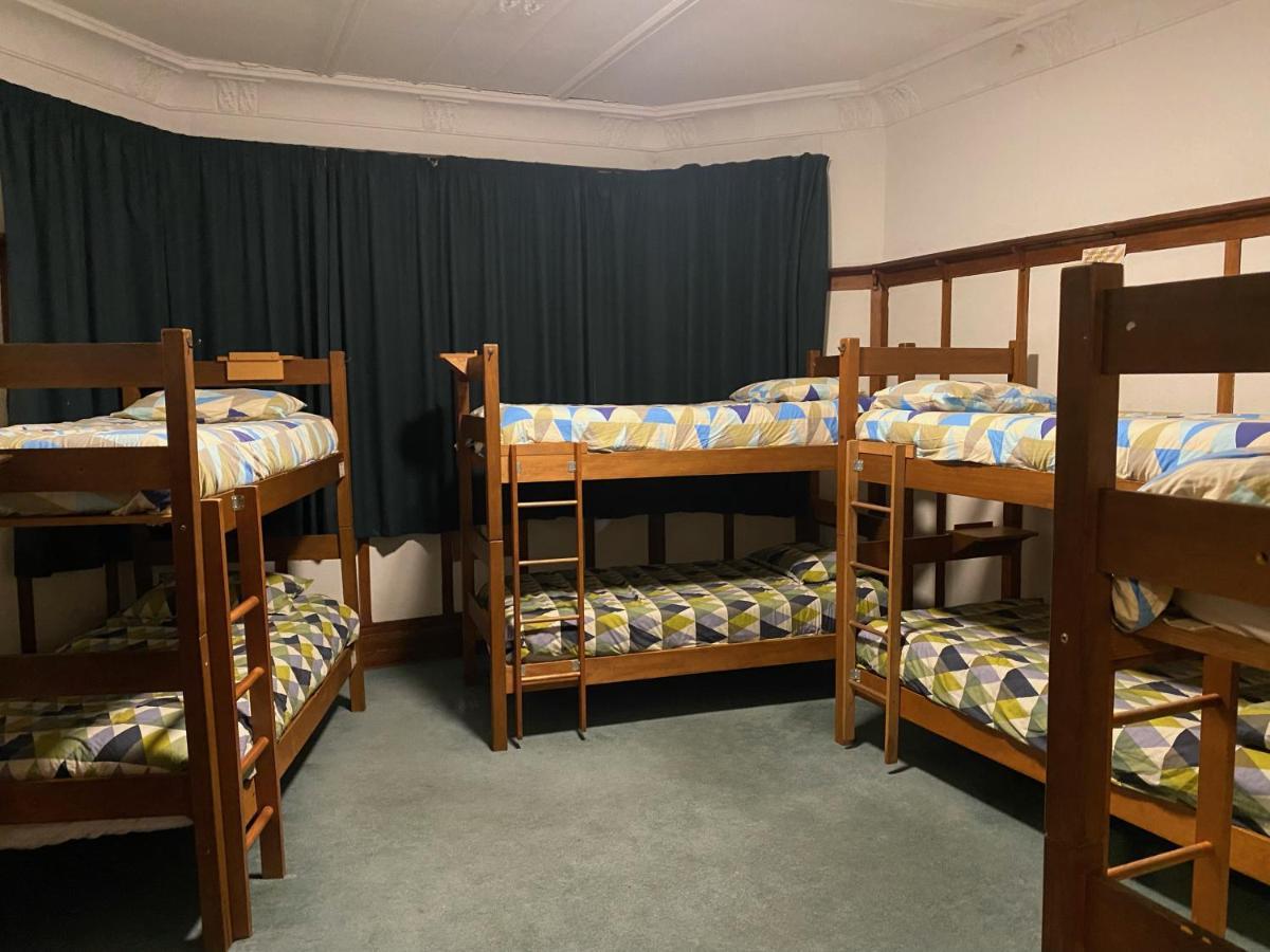 Manor House Backpackers Hostel Dunedin Buitenkant foto