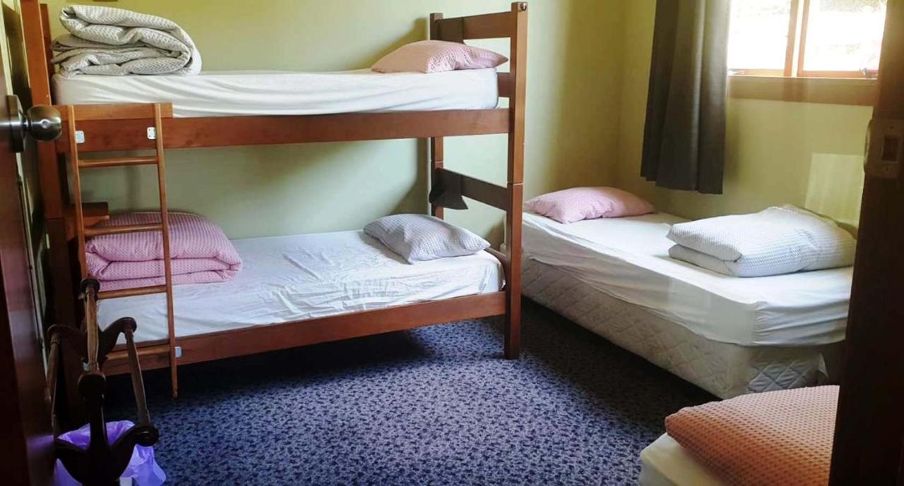 Manor House Backpackers Hostel Dunedin Buitenkant foto