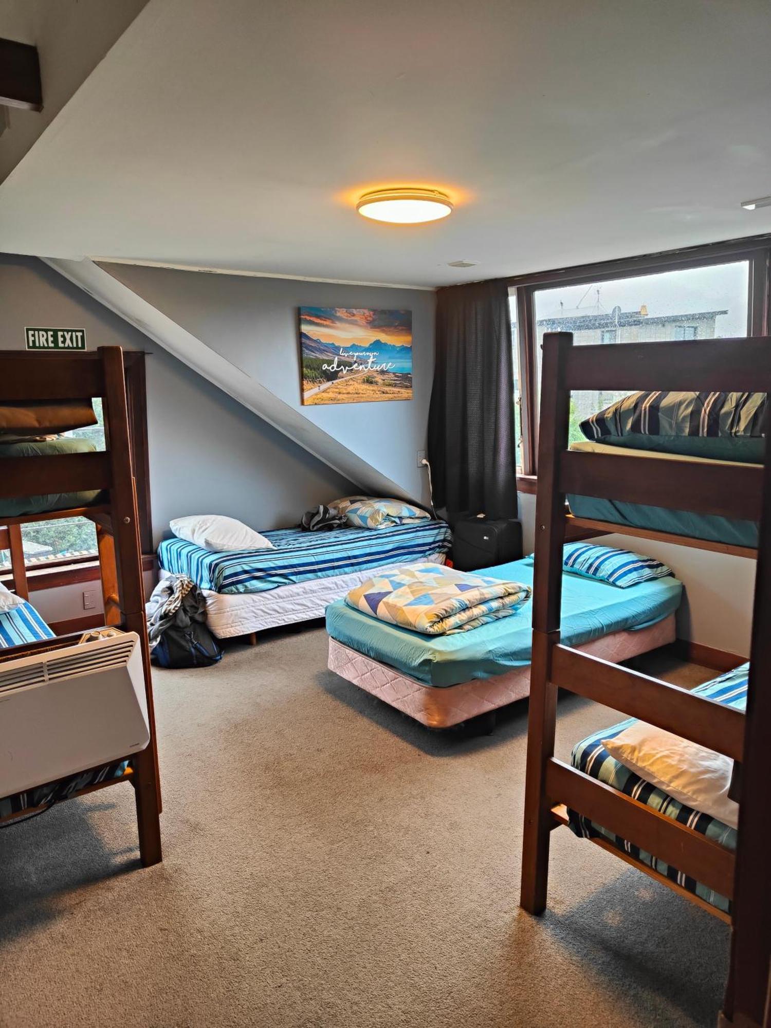 Manor House Backpackers Hostel Dunedin Buitenkant foto